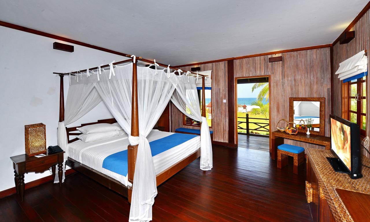 Aureum Palace Hotel & Resort Ngwe Saung Ngwesaung Exterior photo